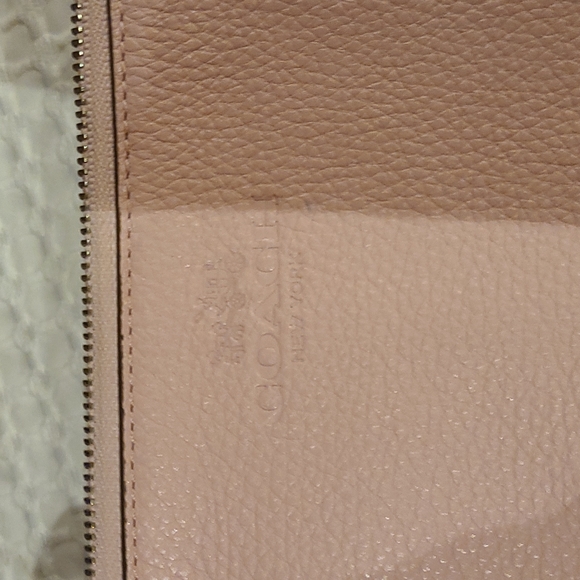 Coach Wristlet - Picture 4 of 11